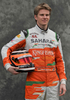 メルボルン（Melbourne）で開催された12F1開幕戦オーストラリアGP（Australian Grand Prix 2012）で写真撮影が行われ、各チームのドライバーが参加した。

ニコ・ヒュルケンベルグ（Nico Hulkenberg）／フォースインディア（Force India）

誕生日：1987/08/19
通算優勝回数：0
通算獲得ポイント：22
グランプリ出走回数：19
ポールポジション獲得回数：1
表彰台：0
F1初出走：2010年オーストラリアGP
最高成績：6位
2011年総合成績：-

ポーズをとるニコ・ヒュルケンベルグ（2012年3月15日撮影）。(c)AFP/Paul CROCK