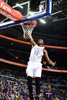 14-15NBA、デトロイト・ピストンズ（Detroit Pistons）対オクラホマシティ・サンダー（Oklahoma City Thunder）。シュートを決めるオクラホマシティ・サンダーのケビン・デュラント（Kevin Durant、2014年12月7日撮影）。(c)AFP/Getty Images/NBAE/Allen Einstein