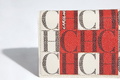 ウォレット 34,000円（税抜）(c)CH Carolina Herrera