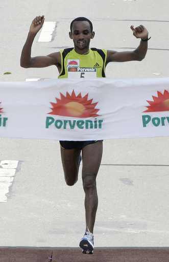 Machira ボゴタ国際ハーフマラソン2007を制す