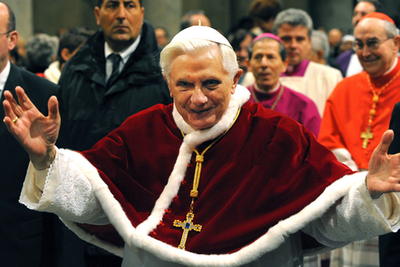 ローマ法王、インドとナイジェリアの犠牲者に祈り