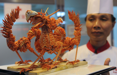 美食は見た目も美しく！ロブスターの竜、台湾