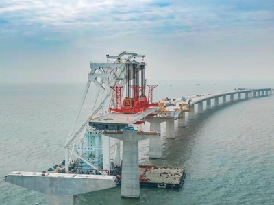 100枚目の千トン級「積み木」が載った！ 深セン・中山間の大橋建設で