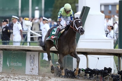 オールウェイズドリーミングがケンタッキーダービー制す、米国クラシック1冠目