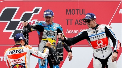 ミラーがMotoGP初制覇、マルケスは総合でリード広げる オランダGP