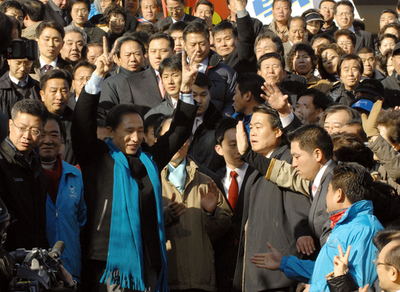 韓国大統領選正式にスタート、史上最多12人が立候補