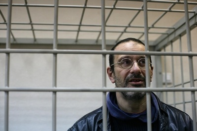 露、グリーンピース活動家の容疑を「海賊」から「フーリガン」に変更