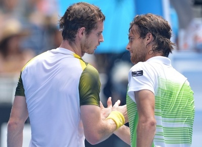 マレーが猛暑を克服し2回戦突破、全豪オープン