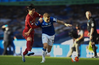 リバプールがダービーでドロー、今週の優勝はシティ次第