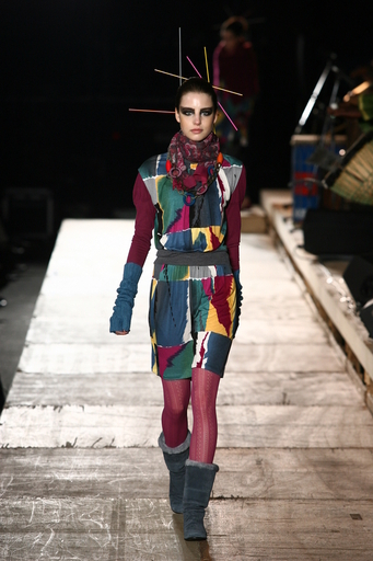 ベネトン、都内で08/09年秋冬コレクションを披露