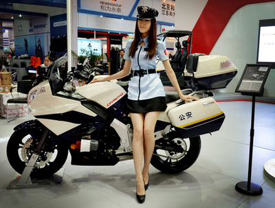中国・北京で警察装備の国際見本市