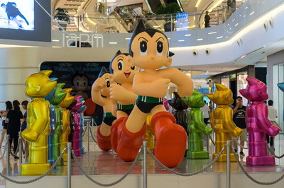 大人も子供も魅了の北京「アトム展」 科学技術の倫理と進歩を考える機会に