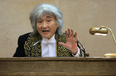 小澤征爾さん、7分間の指揮 9か月ぶりの復帰で