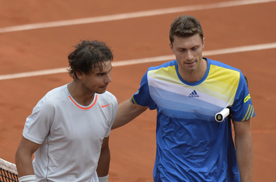 ナダル、逆転で初戦突破 全仏オープン