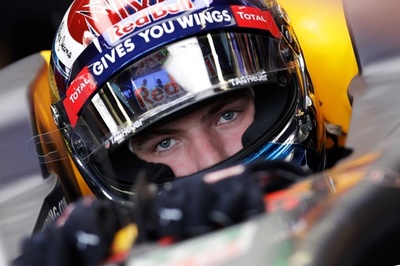 捨てバイザーの使用は最小限に、二転三転で決着