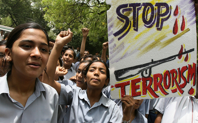 国務省報告書「06年のテロ件数は前年比29％増」、ブッシュ政権に打撃？ - 米国