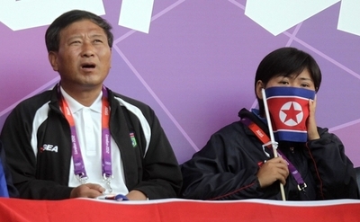 北朝鮮選手の横に韓国国旗、五輪サッカー女子で表示ミス