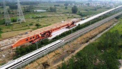 中国の滬寧合高速鉄道、安徽区間で駅前第4工区の箱桁架設が完了