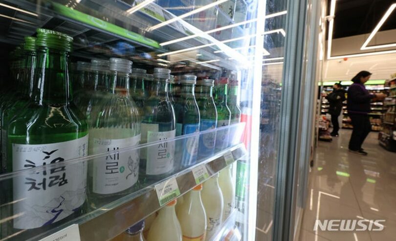 ソウル市内のコンビニ(c)NEWSIS