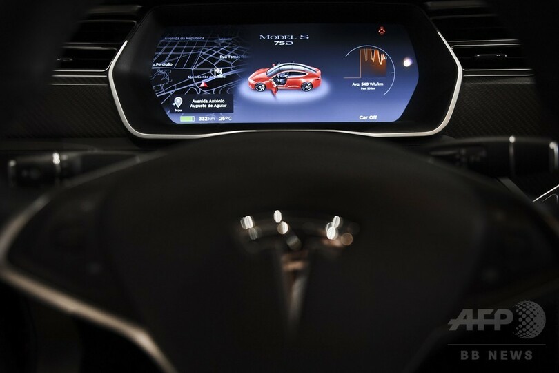 テスラ、ハリケーン避難でバッテリー容量増強 アクセス不安視する声も