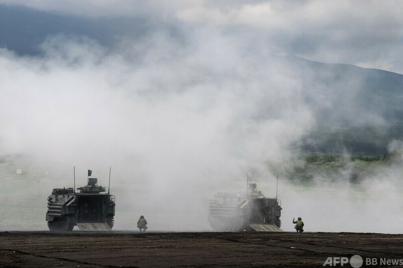 陸自、「富士総合火力演習」実施
