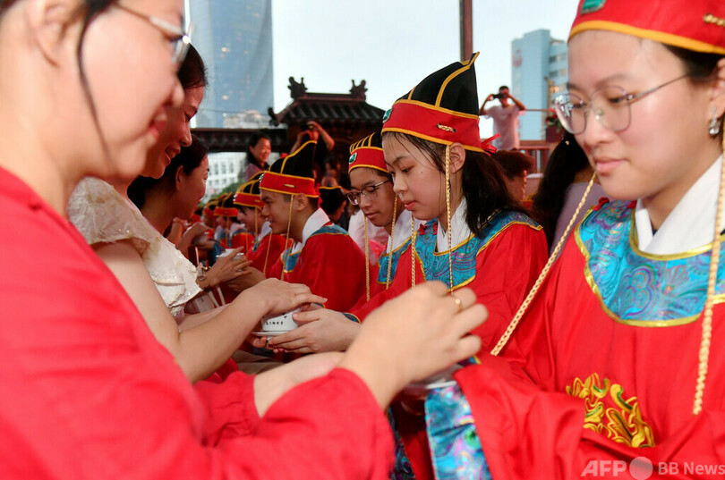 中国・アモイで復活した「16歳の成人式」 由来は七夕の織り姫