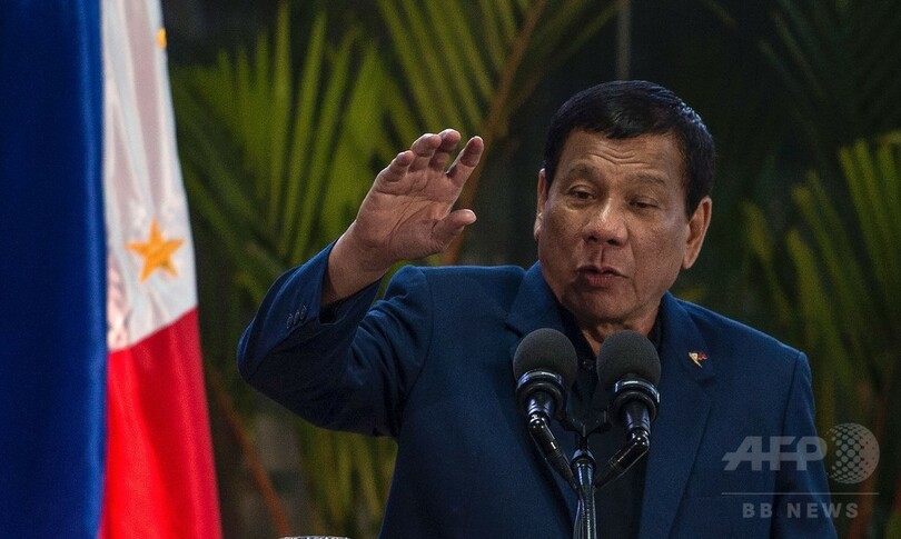 ドゥテルテ比大統領、レイプ発言非難のクリントン氏娘に暴言連発