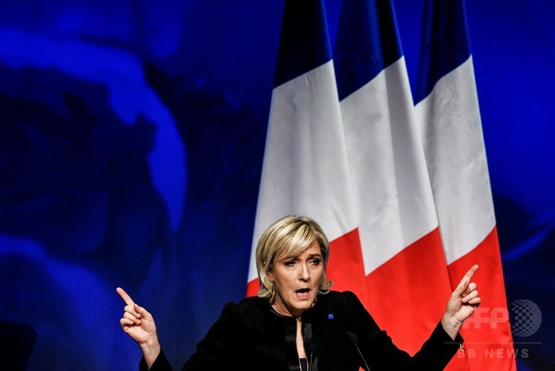 仏極右ルペン氏「フランス第一」旗印に 大統領選へ決起集会