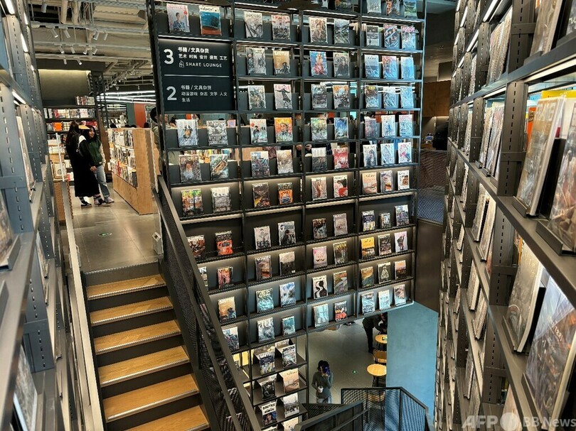 TSUTAYA BOOKSTORE、北京初の店舗をオープン――朝陽区の若者たちが続々と訪れる