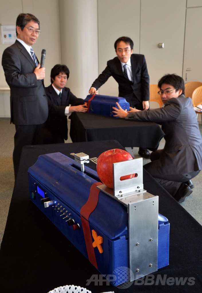 無線で「力」を送受信、慶應大が研究開発