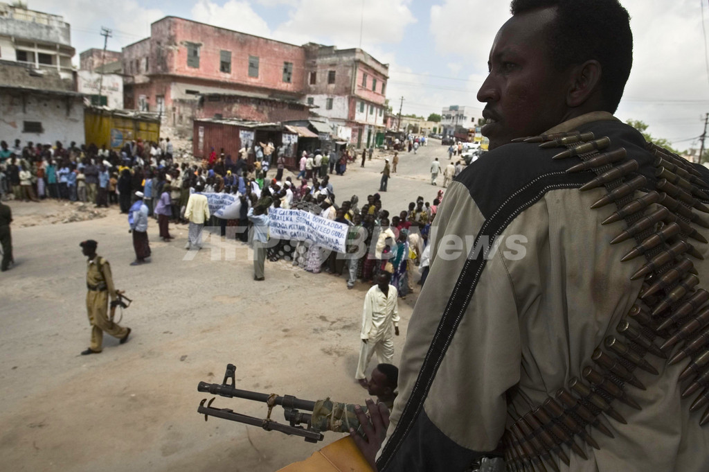 ＜ソマリア紛争＞ケニア、ソマリアとの国境封鎖を宣言 ケニア 写真1枚 国際ニュース：AFPBB News