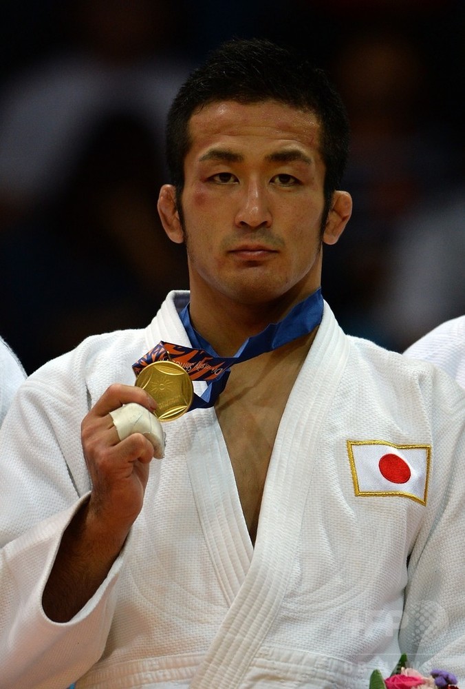秋本が柔道男子73キロ級で金、アジア大会 写真4枚 国際ニュース