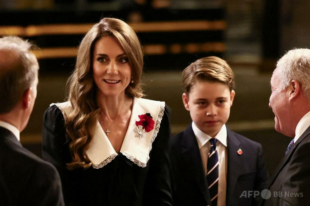 英ジョージ王子、英兵士の追悼式に出席 写真8枚 国際ニュース：AFPBB News