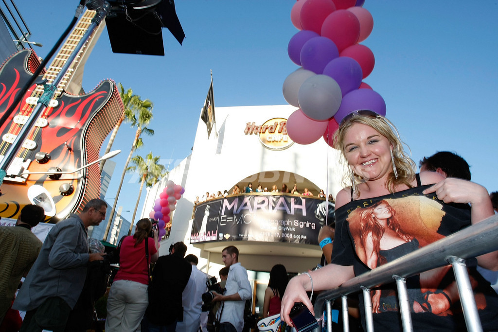 マライア・キャリー直筆サイン入り写真…グラミー賞受賞‥ マライア・キャリー直筆サイン入り写真…グラミー賞受賞…Mariah Carey