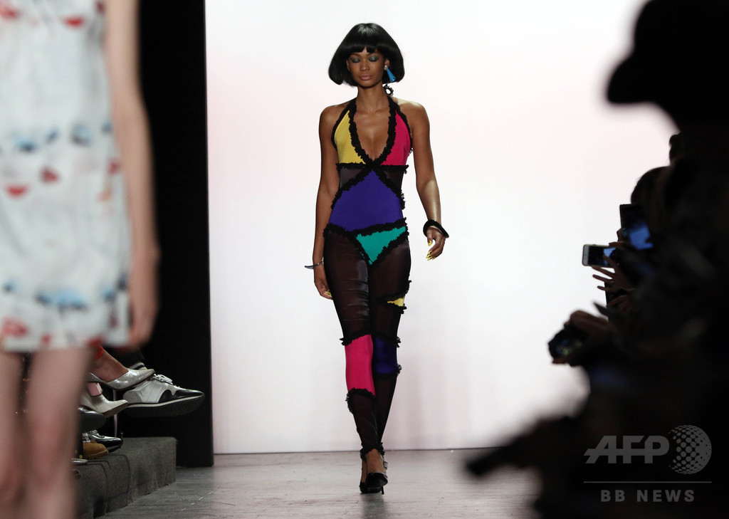 「ジェレミー・スコット」17年春夏