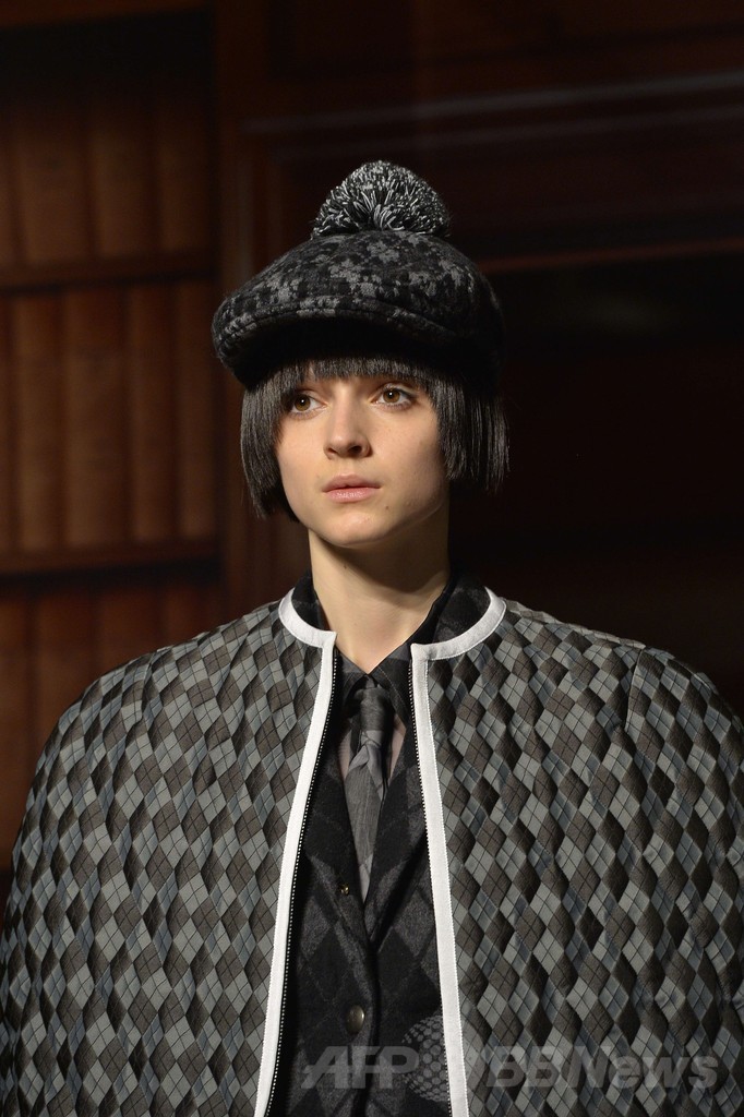 ＜14/15年秋冬ミラノ・メンズコレクション＞モンクレール ガム・ブルー