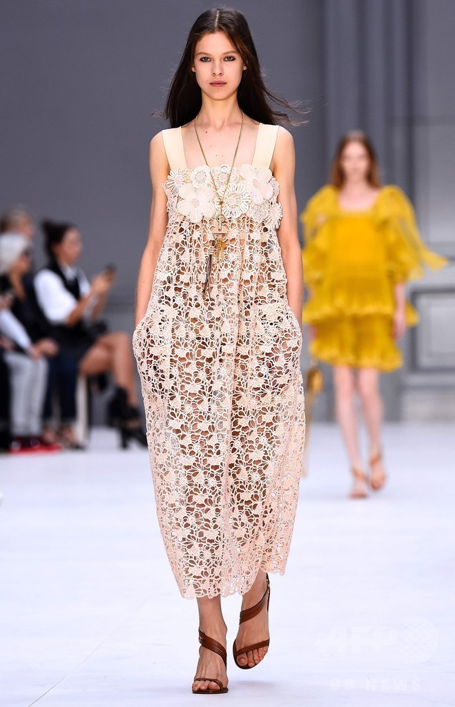 「クロエ」17年春夏