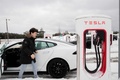 テスラの電気自動車（EV）充電スポット（2023年1月17日撮影、資料写真）。(c)Petter BERNTSEN / AFP