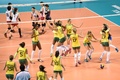 女子バレーボール・ワールドグランプリ（FIVB World Grand Prix 2014）決勝ラウンド最終日、日本対ブラジル。試合に勝利し喜ぶブラジルの選手（2014年8月24日撮影）。(c)AFP/KAZUHIRO NOGI