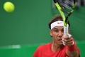 リオデジャネイロ五輪、テニス男子シングルス1回戦。リターンを打つラファエル・ナダル（2016年8月7日撮影）。(c)AFP/Martin BERNETTI