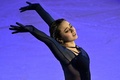 ロシア・モスクワで行われたショーで、演技に臨むカミラ・ワリエワ（2023年2月14日撮影）。(c)Kirill KUDRYAVTSEV / AFP