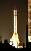 2008年1月28日、カザフスタンのバイコヌール（Baikonur）宇宙基地で打ち上げられるロシアのプロトンM（Proton-M）ロケット。(c)AFP