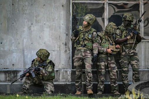 陸自と仏陸軍の共同訓練、国内初実施 写真19枚 国際ニュース：AFPBB News
