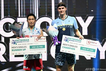 VICTORマレーシア代表公式限定Lee Zii Jia 選手モデル支給桃田賢斗 桃田はマレーシアOP準優勝 決勝で世界1位アクセルセンに完敗 写真7枚