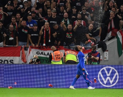 イングランド戦で人種差別 膝つき抗議にはブーイング W杯予選