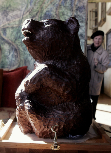 菓子会社がチョコレートのクマを製造 - エストニア