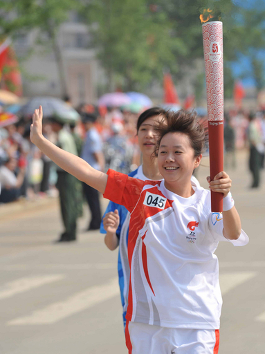 聖火リレー縮小へ、中国大地震で