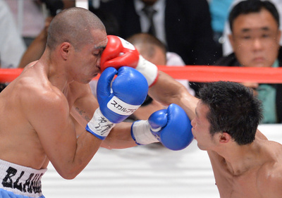 八重樫が初防衛に成功、WBC世界フライ級