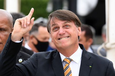 ブラジル大統領、コロナワクチン接種受けないと表明