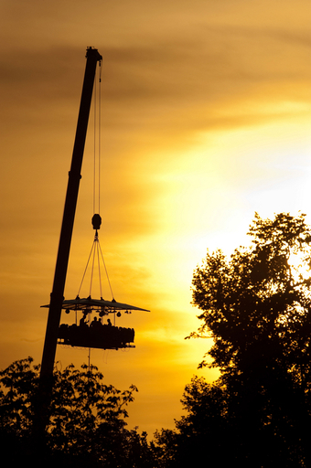 パリ上空50メートルで「空中ディナー」